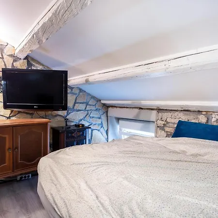 Cozy In Barban With Wifi Hébergement de vacances