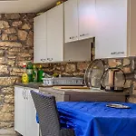 2 Bedroom Awesome In Barban Nyaraló *