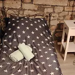 Nyaraló 2 Bedroom Awesome In Barban