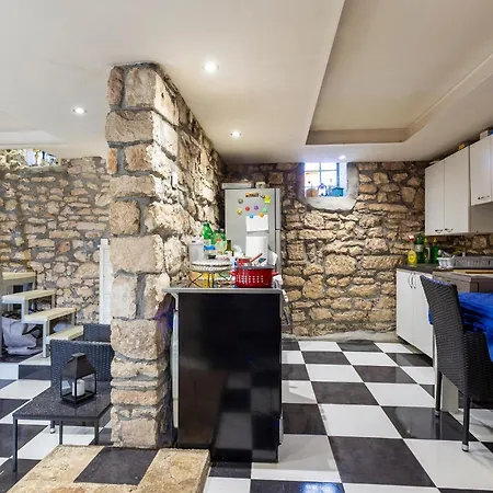 Holiday home Awesome In 2a With Wi-fi Mutvoran